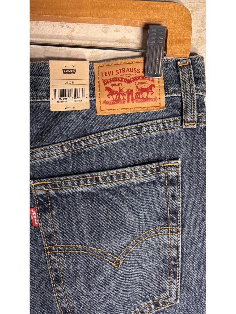 Levi’s 94 Baggy Bootcut Mid Rise Jeans - Size 27X31